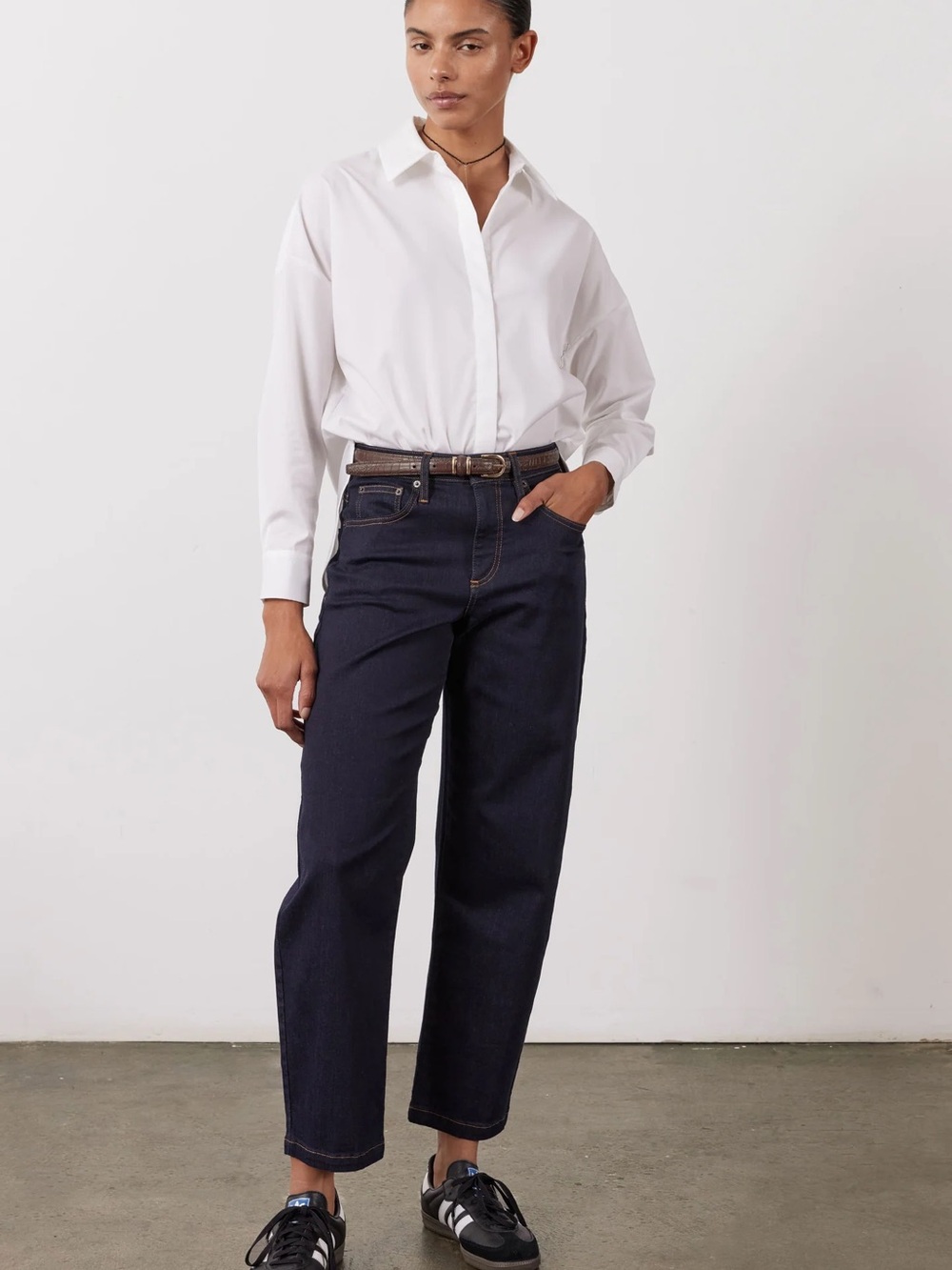 Ruti The Classic Barrel Leg Jeans in True Black